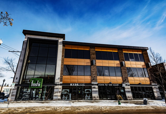 Alumicor 2500 series curtainwall. PPG solar bronze solarban 60 (2).